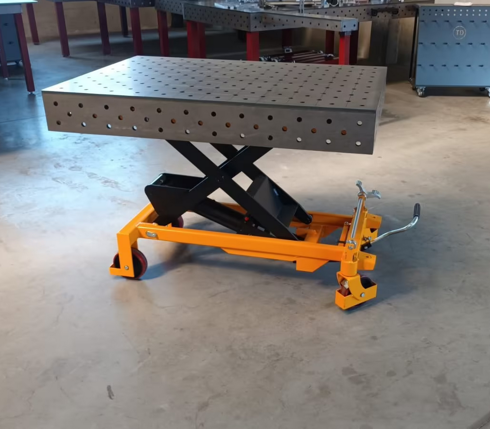 STAHLWERK SWITZERLAND Height-adjustable welding table 1200 x 800 mm hydraulic assembly table with 500 - 1100 mm lifting range, 750 kg load capacity, D16 perforated plate