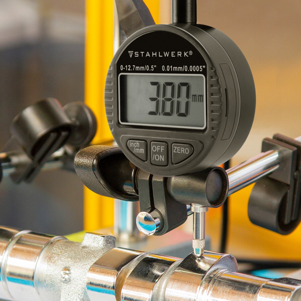 Comparateur numérique STAHLWERK avec plage de mesure 0-12,7 mm (0,5"), sonde de mesure pour des mesures précises en millimètres et en pouces