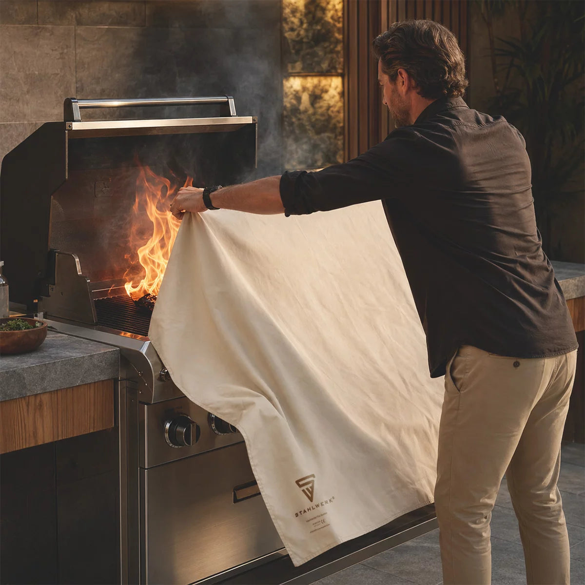 STAHLWERK fire blanket 200 x 100 cm fiberglass DIN EN 1869:2019 fire protection blanket | Fire blanket | Fire blanket | Extinguishing mat | Emergency blanket | Welder's blanket