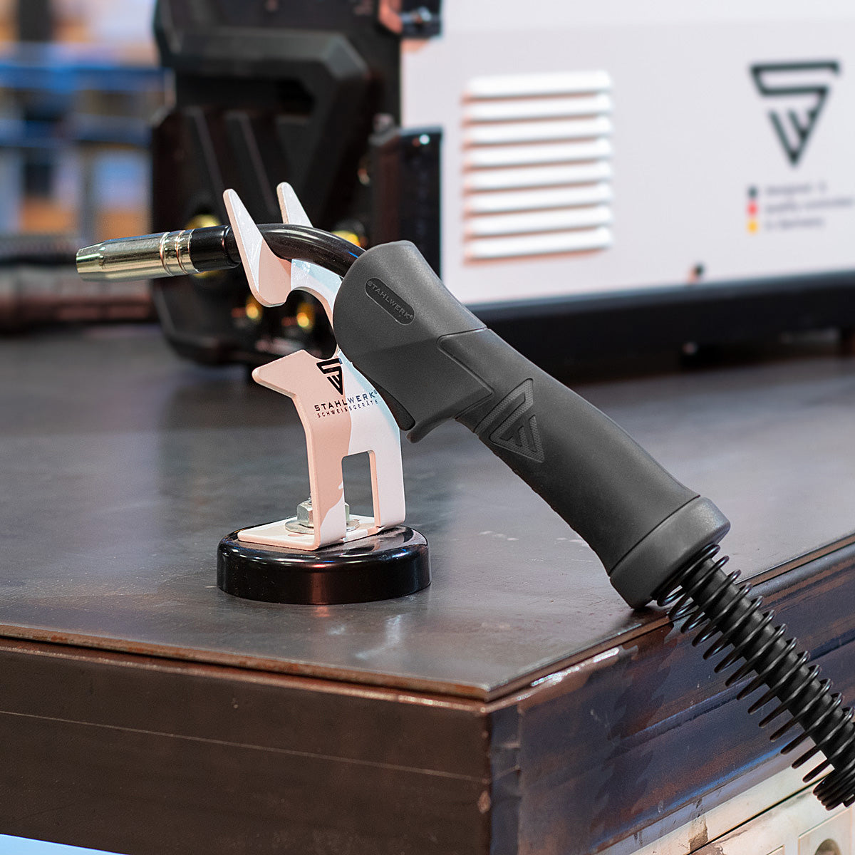 Support de torche de soudage STAHLWERK avec base magnétique, support de torche universel pour TIG, MIG et plasma, blanc