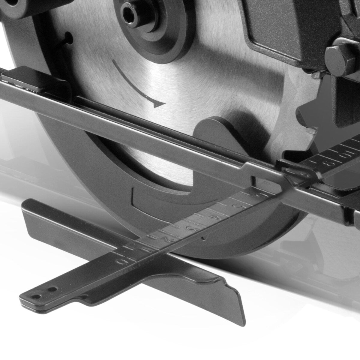 Scie circulaire sans fil STAHLWERK AKS-20 ST, technologie sans balais de 900 watts et 4 500 tr/min pour couper le bois, le PVC, le MDF, le contreplaqué et d'autres matériaux