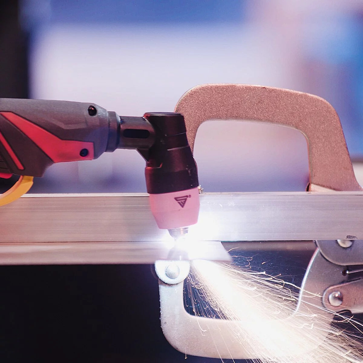 STAHLWERK welding machine CTM-416 Puls Pro 6-in-1 inert gas welding machine | Inverter with 160 A, pulse function for aluminum and 40 A plasma cutter CUT | TIG | MIG MAG | PULSE | MMA | FLUX